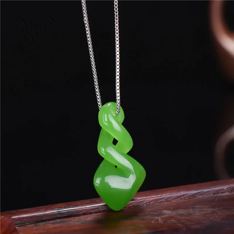 Ciondolo di colore verde giada - Men Accessories Hand recensione e prezzo