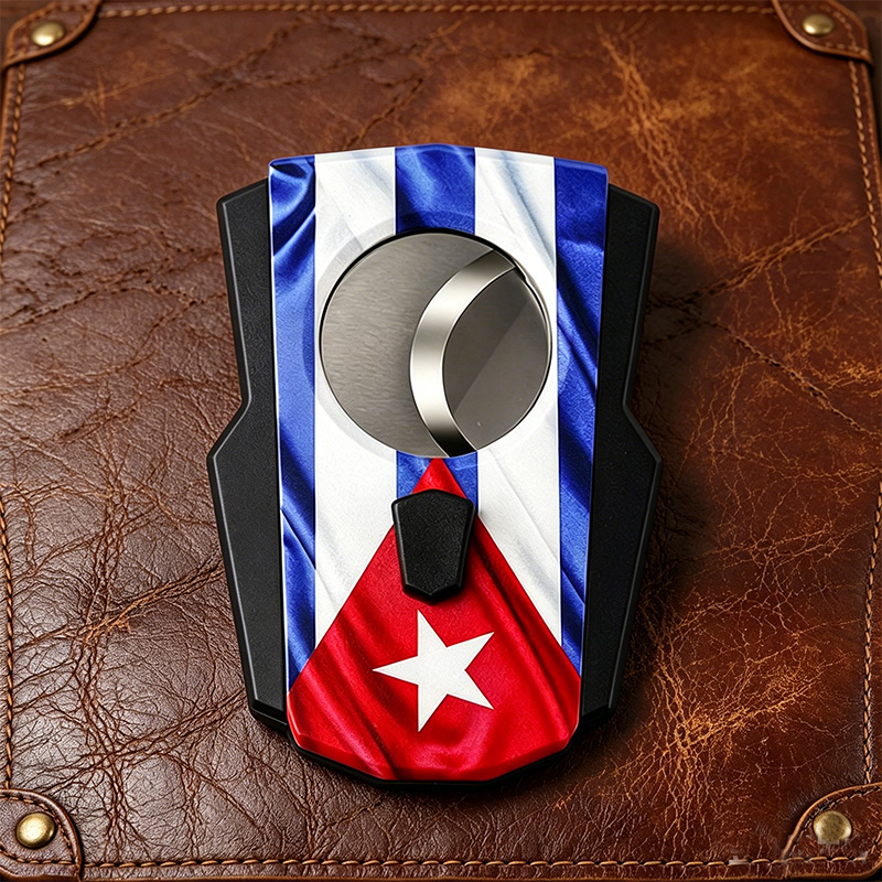 Set per sigari con bandiera cu - Cigar Cutter Set recensione e prezzo