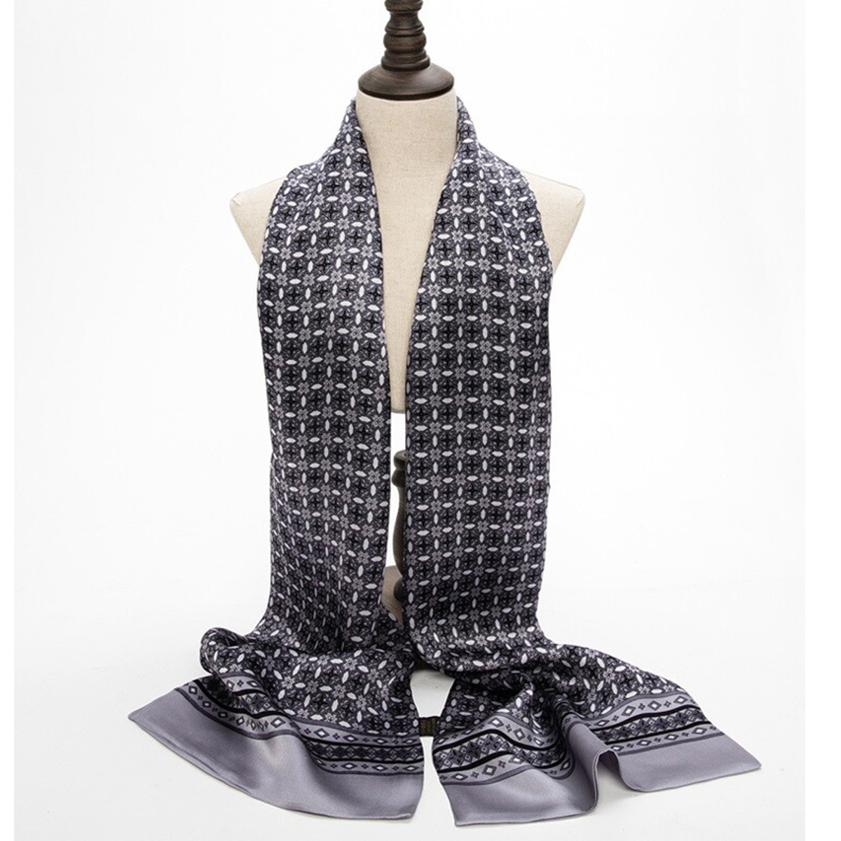 2026 Nuova Sciarpa di seta Str - Men Accessories For Travel recensione e prezzo